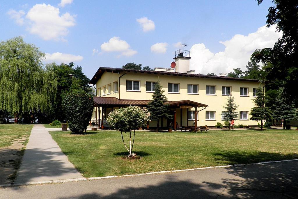 Ow Mikomania Charzykowy Exteriér fotografie